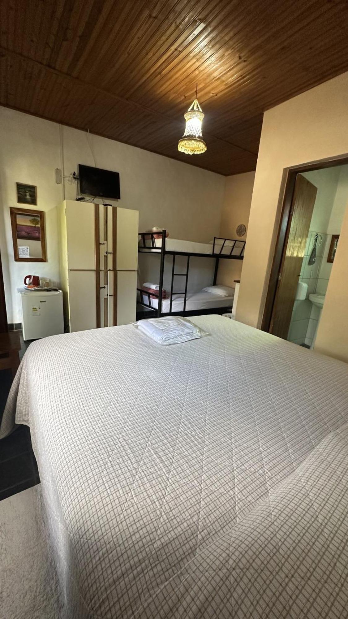 Pousada E Hostel Pe No Mato Вали-ду-Капан Экстерьер фото