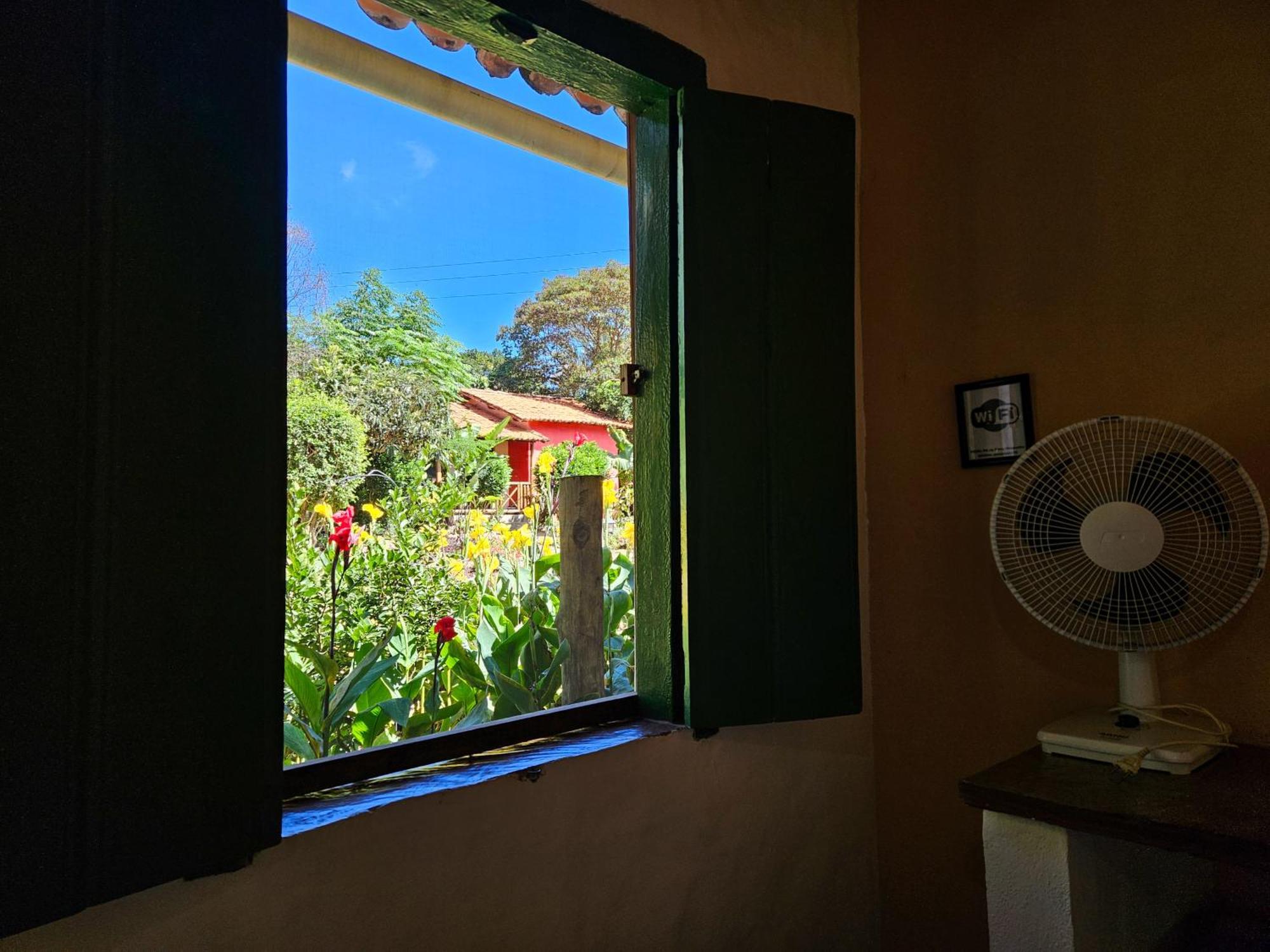 Pousada E Hostel Pe No Mato Вали-ду-Капан Экстерьер фото