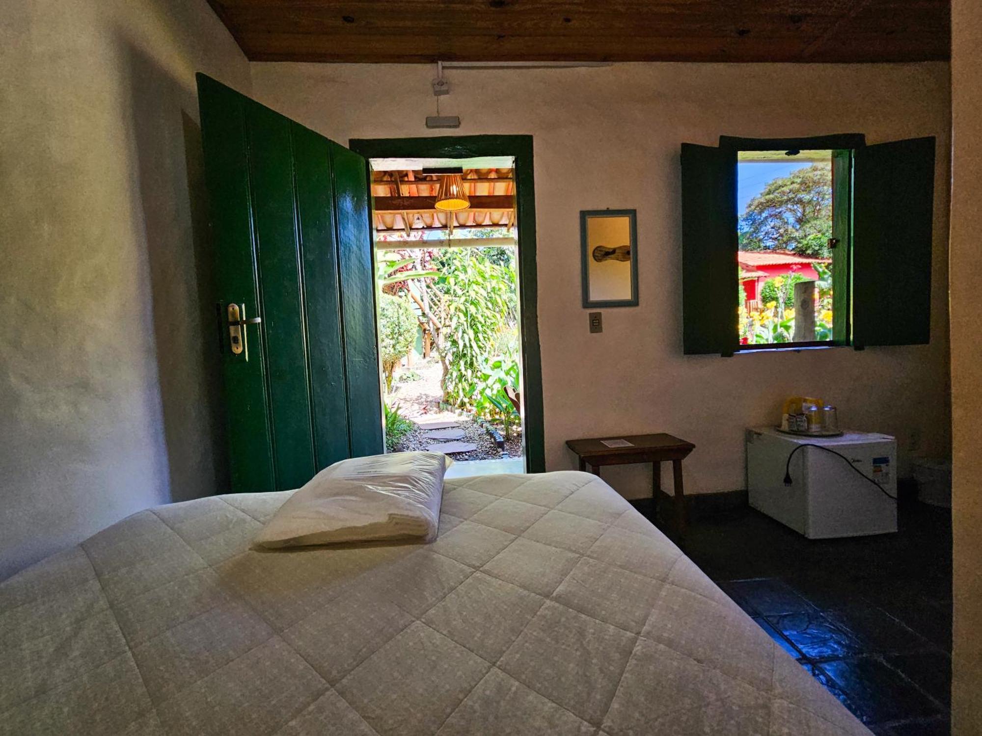 Pousada E Hostel Pe No Mato Вали-ду-Капан Экстерьер фото